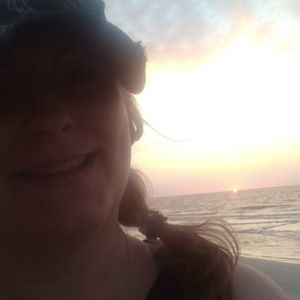 Meet your Posher, Cass